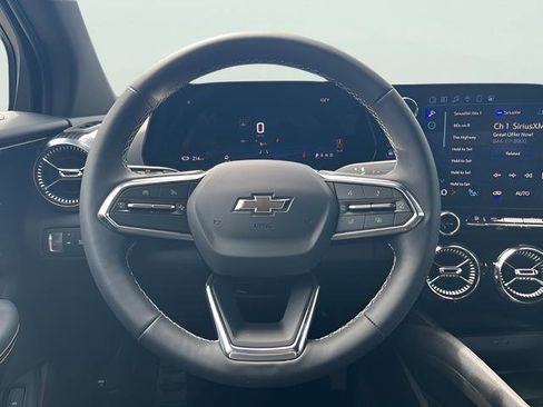 New 2025 Chevrolet Blazer EV LT AWD/4WD image 18