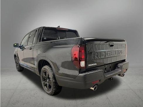New 2026 Honda Ridgeline Black Edition image 3