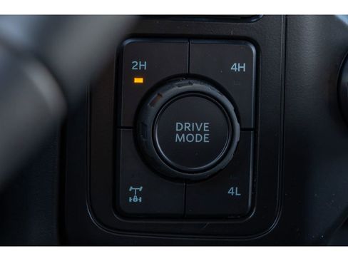 New 2026 Ford F350 Lariat w/ Black Appearance Package image 28