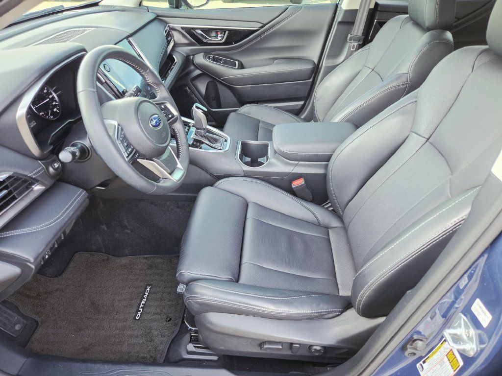 Used 2024 Subaru Outback Limited AWD/4WD image 12