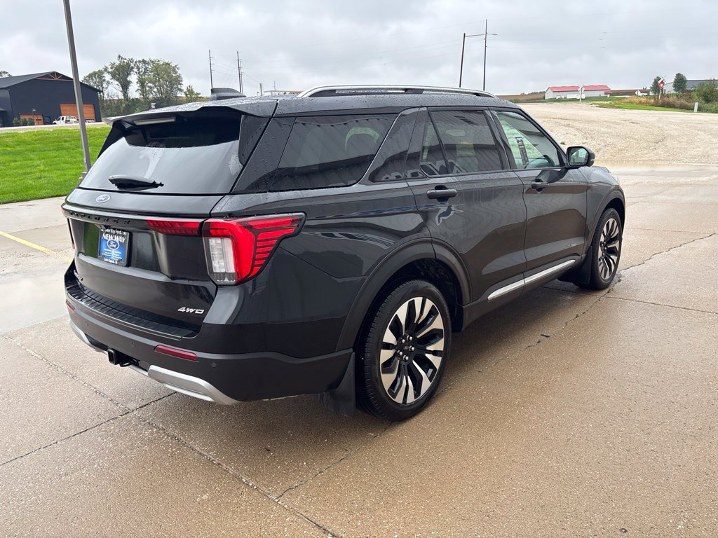 Used 2026 Ford Explorer Platinum w/ LUX Leather Package AWD/4WD image 4