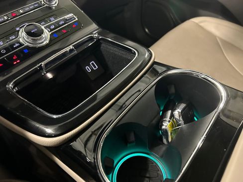 Used 2022 Lincoln Nautilus Reserve image 19