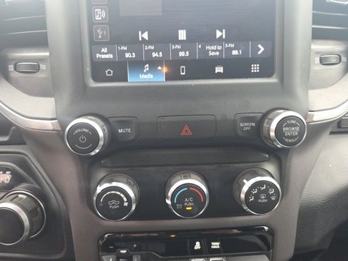 Used 2024 RAM 2500 Big Horn image 21