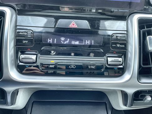 Used 2022 Kia Sorento X-Line EX image 17