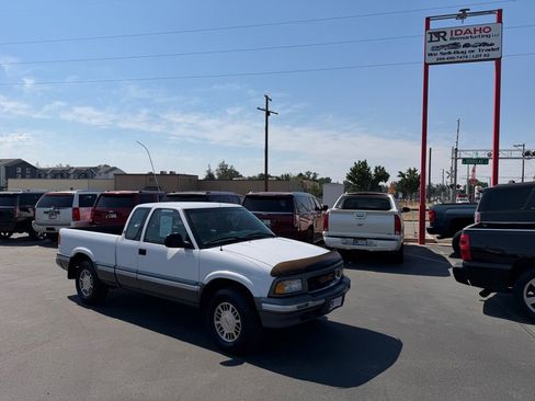 Used 1995 GMC Sonoma SLS AWD/4WD image 1
