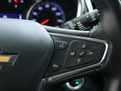 Used 2020 Chevrolet Equinox LT image 16