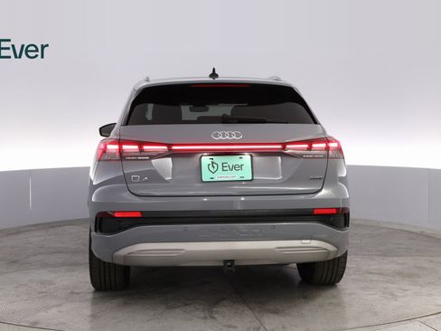 Used 2022 Audi Q4 e-tron Premium Plus image 13