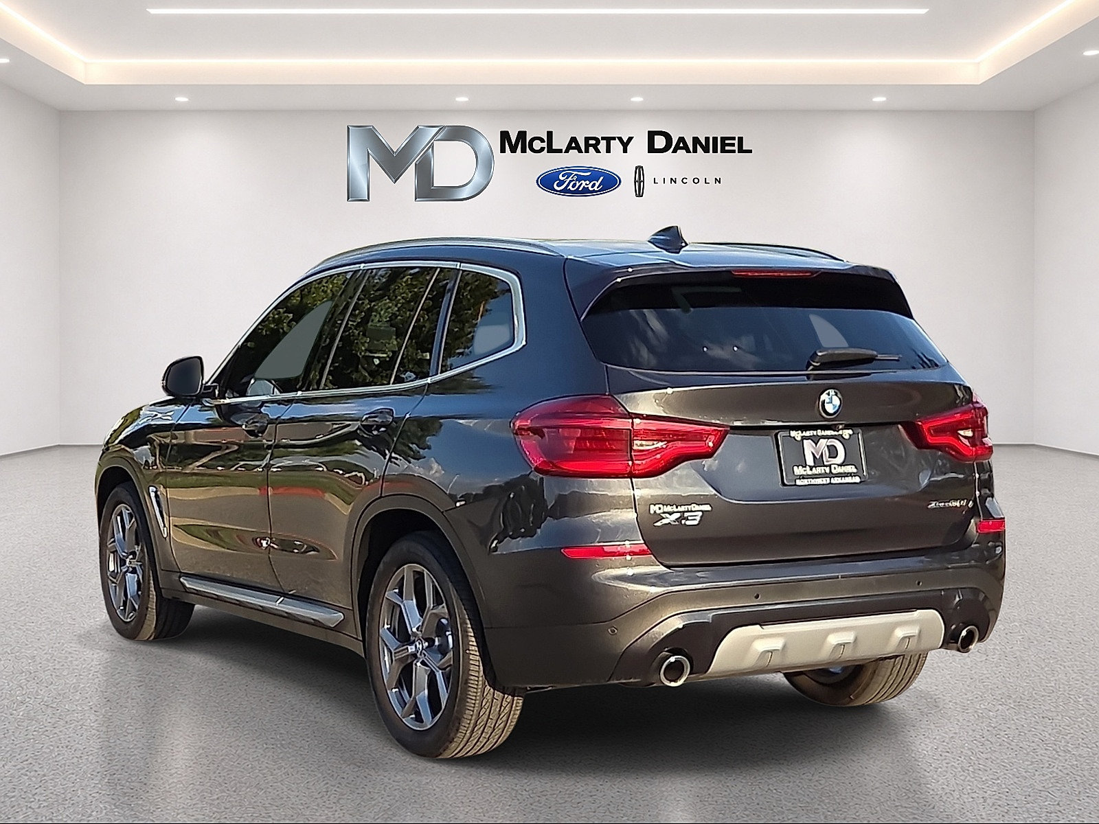 Used 2021 BMW X3 xDrive30i w/ Premium Package AWD/4WD image 4