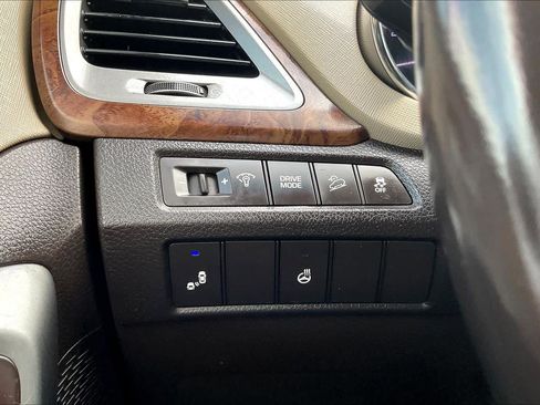 Used 2018 Hyundai Santa Fe Sport w/ 2.4L Tech Package 04 FWD image 32