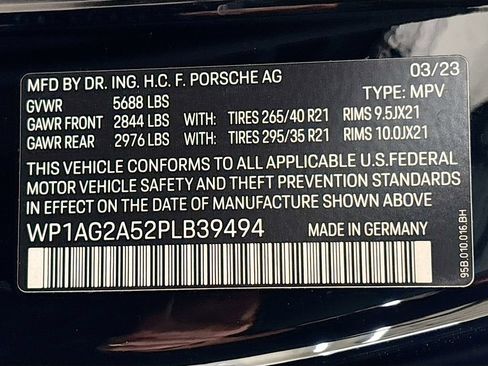 Used 2023 Porsche Macan S AWD/4WD image 31