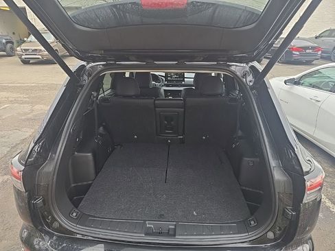 Used 2025 Mitsubishi Outlander SE image 6