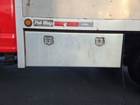 Used 2017 Ford F450 XL w/ Power Equipment Group image 12