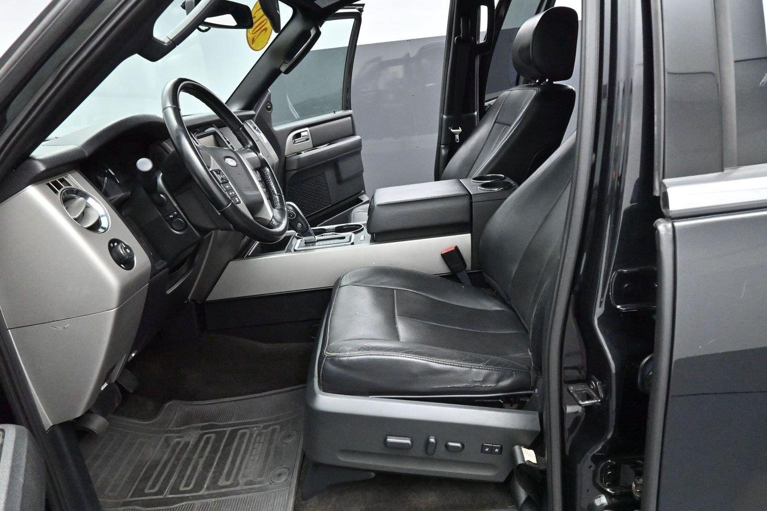 Used 2015 Ford Expedition Limited w/ Equipment Group 301A AWD/4WD image 15