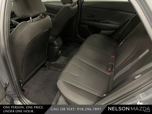 Used 2025 Hyundai Elantra Sport image 30