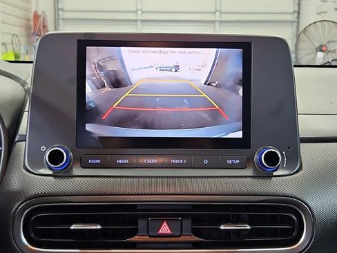 Used 2023 Hyundai Kona SEL AWD/4WD image 17