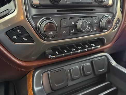 Used 2016 Chevrolet Silverado 2500 High Country w/ Duramax Plus Package AWD/4WD image 29