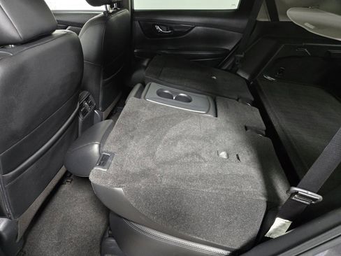 Used 2020 Nissan Rogue SL image 36