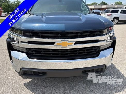 Used 2021 Chevrolet Silverado 1500 LT AWD/4WD image 10