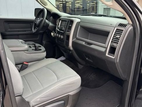 Used 2017 RAM 1500 Express w/ Black Ram 1500 Express Group AWD/4WD image 24