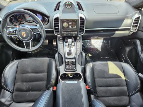 Used 2016 Porsche Cayenne GTS image 24