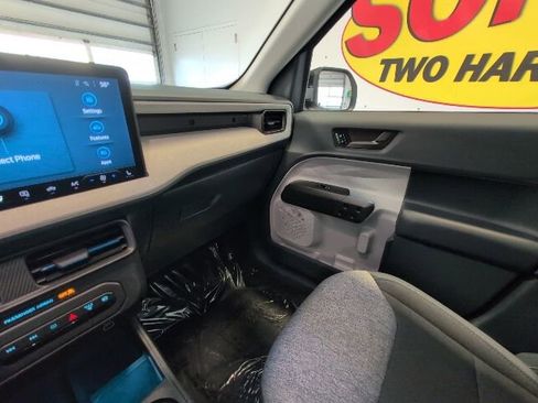 Certified 2025 Ford Maverick XLT w/ XLT Luxury Package AWD/4WD image 24
