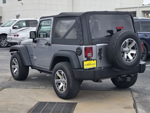 Used 2015 Jeep Wrangler Sport w/ Connectivity Group AWD/4WD image 6