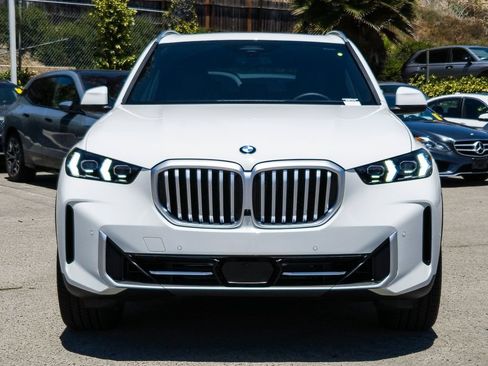 New 2026 BMW X5 sDrive40i w/ Parking Assistance Package RWD image 3