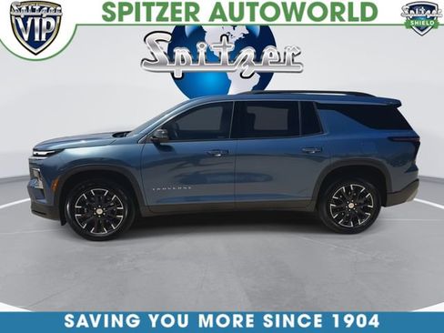 Used 2025 Chevrolet Traverse LT w/ Sun and Wheel Package FWD image 6