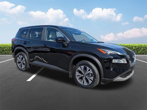 Used 2023 Nissan Rogue SV AWD/4WD image 2