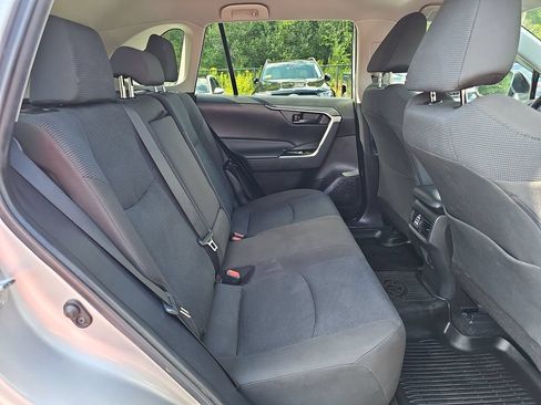 Used 2022 Toyota RAV4 LE AWD/4WD image 28