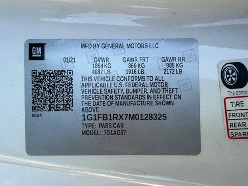 Used 2021 Chevrolet Camaro LS image 16