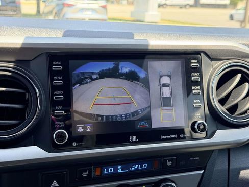 Certified 2020 Toyota Tacoma Limited AWD/4WD image 4