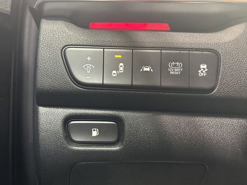 Certified 2021 Kia Niro LXS image 22