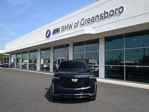 Used 2022 Cadillac Escalade Sport w/ Touring Package AWD/4WD image 3