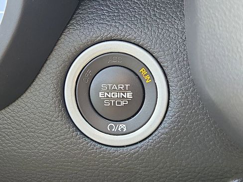 Used 2023 RAM 1500 Big Horn image 25