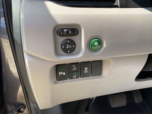 Used 2021 Honda Pilot Touring image 29