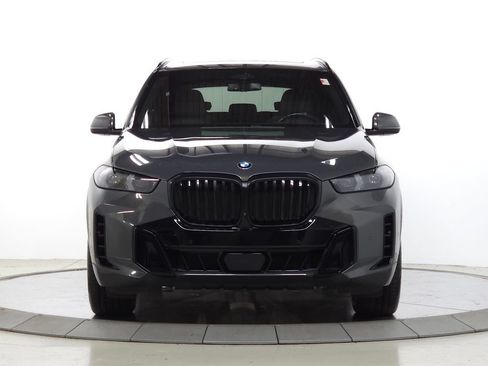 Used 2024 BMW X5 xDrive40i w/ Executive Package AWD/4WD image 2