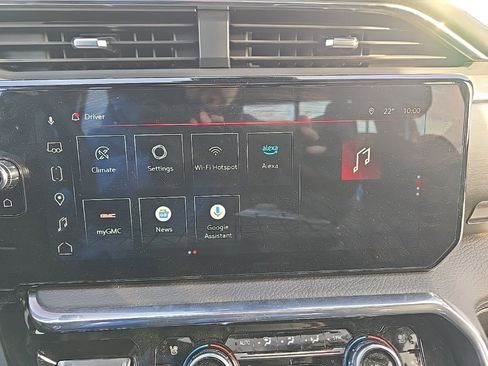 Used 2025 GMC Sierra 2500 Denali w/ Denali Reserve Package image 27