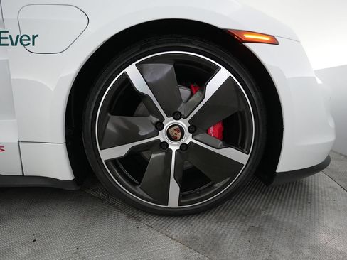 Used 2022 Porsche Taycan 4S AWD/4WD image 20