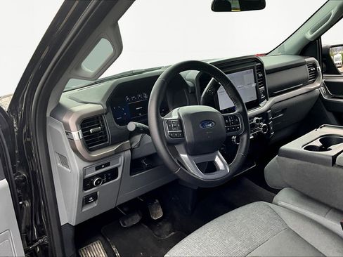 Used 2025 Ford F150 XLT w/ Equipment Group 301A Standard AWD/4WD image 18