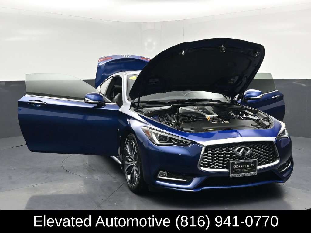 Used 2018 INFINITI Q60 3.0t Luxe w/ Sensory Package 3.0T Luxe AWD/4WD image 38