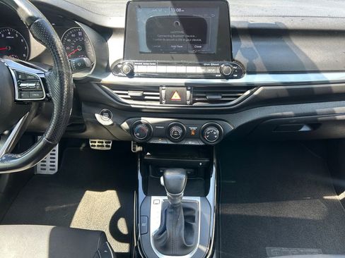 Used 2020 Kia Forte GT-Line w/ GT-Line Premium Package FWD image 10