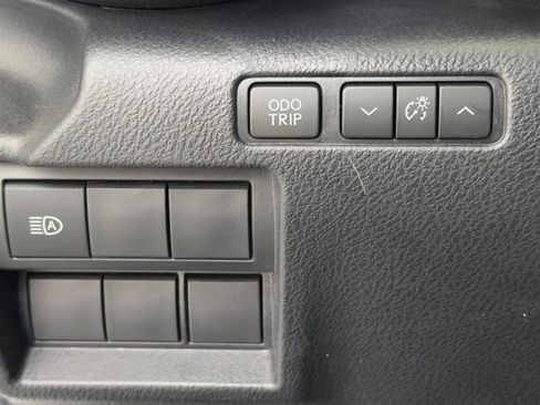 Used 2023 Lexus IS 300 w/ Comfort Package RWD image 31