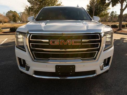 Used 2023 GMC Yukon XL SLT image 8