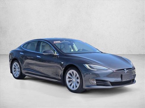 Used 2018 Tesla Model S 75D AWD/4WD image 3