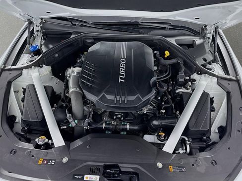 Certified 2025 Genesis G70 3.3T Advanced w/ Sport Prestige Package image 32