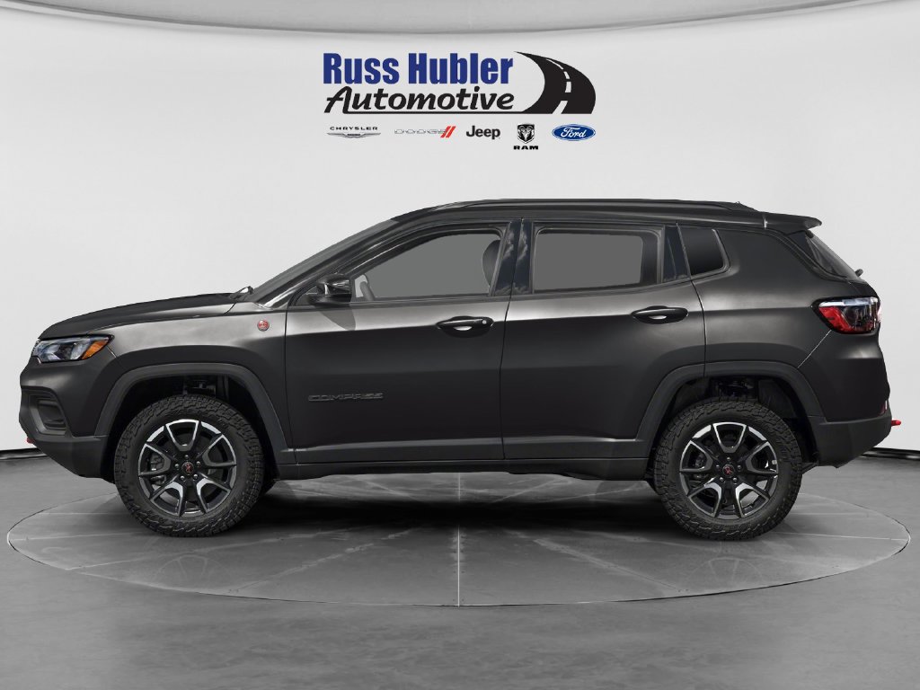 Used 2026 Jeep Compass Trailhawk w/ Sun, Sound & Navigation Group AWD/4WD image 6