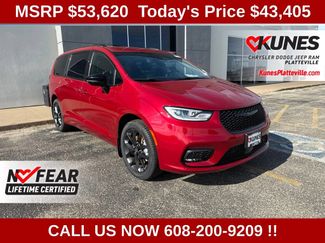 New 2026 Chrysler Pacifica Select w/ S Appearance Package AWD/4WD video 1