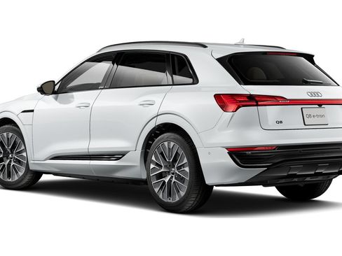 Certified 2024 Audi Q8 e-tron Premium Plus w/ Premium Plus Package AWD/4WD image 2