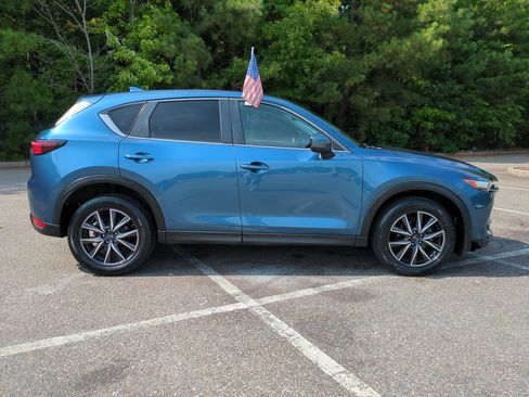 Used 2018 MAZDA CX-5 Touring AWD/4WD image 3